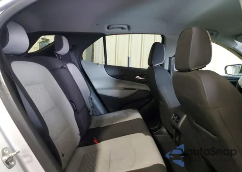 2019 Chevrolet Equinox Ls z USA, uszkodzony, nr VIN 3GNAXHEV3KS625630